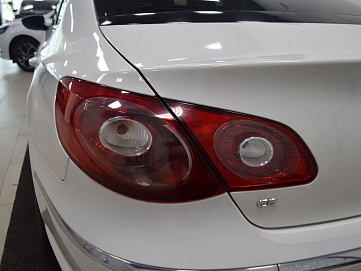 Volkswagen Passat CC, 2010г, передний привод, робот