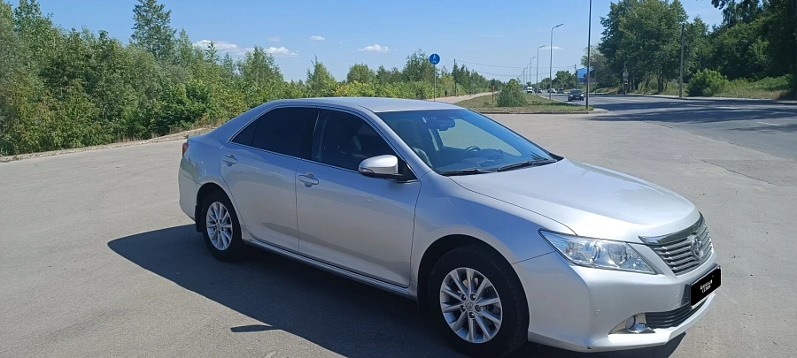 Toyota Camry, 2013г., передний привод, автомат