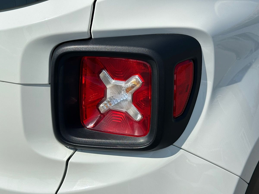Jeep Renegade, 2018г., передний привод, робот