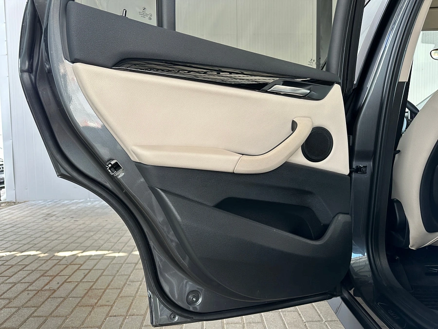 BMW X1, 2021г., передний привод, робот