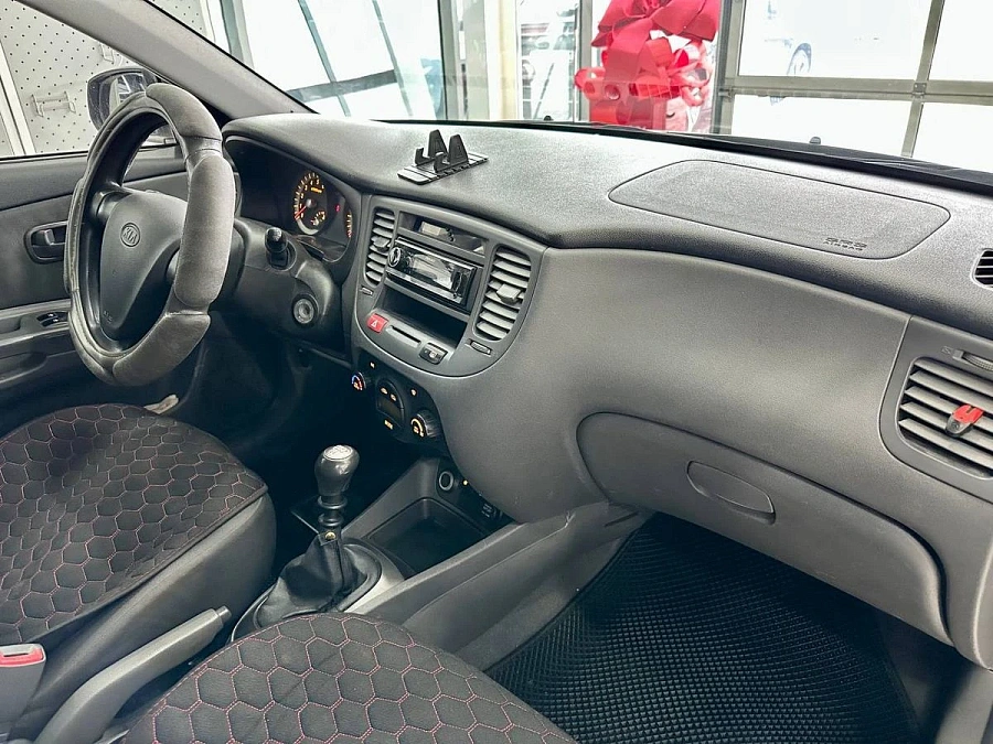Kia Rio, 2006г., передний привод, механика