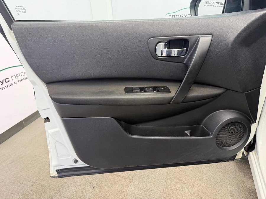 Nissan Qashqai+2, 2012г., передний привод, механика