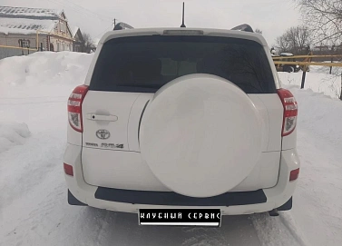 Toyota RAV4, 2010г, полный привод, вариатор