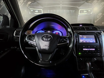 Toyota Camry, 2016г, передний привод, автомат