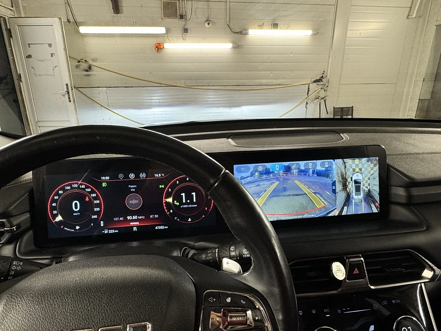 Exeed TXL, 2022г., полный привод, робот