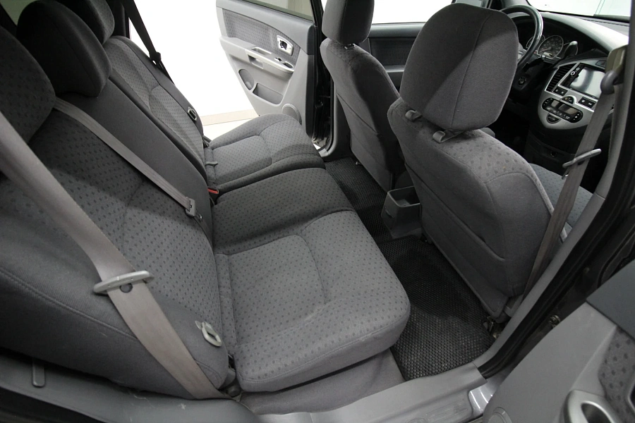 Kia Carens, 2006г., передний привод, автомат