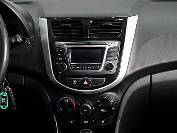 Hyundai Solaris, 2016г, передний привод, автомат