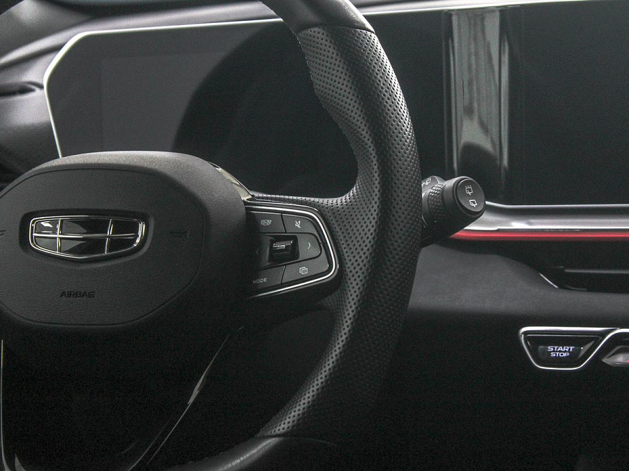 Geely Coolray, 2023г., передний привод, робот
