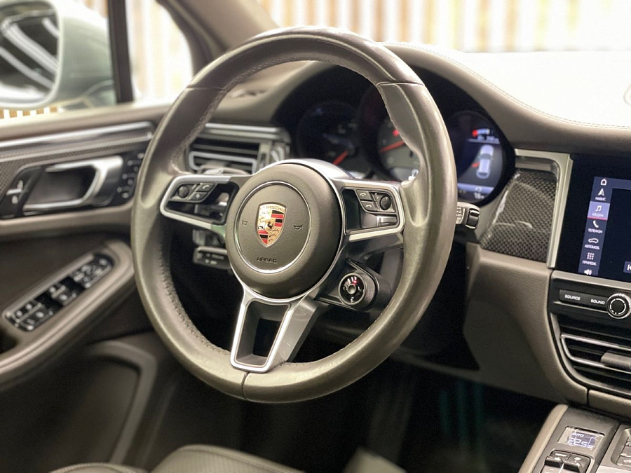Porsche , 2019г., полный привод, робот