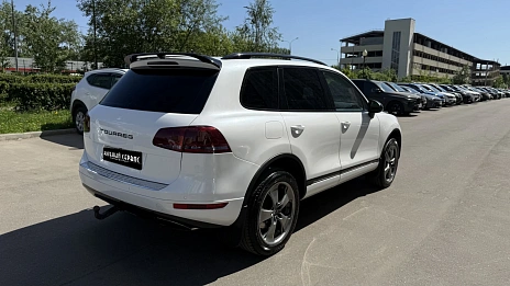 Volkswagen Touareg, 2011г, полный привод, автомат