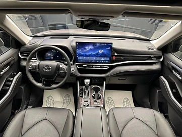 Toyota Highlander, 2025г, полный привод, автомат
