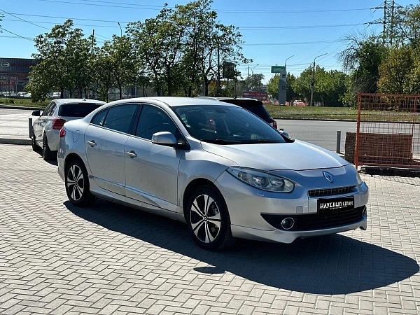 Renault Fluence, 2011г., передний привод, вариатор