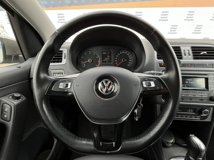 Volkswagen Polo, 2017г., передний привод, автомат