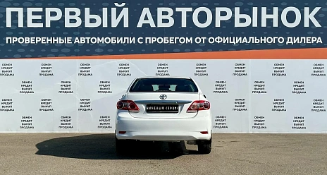 Toyota Corolla, 2012г, передний привод, автомат