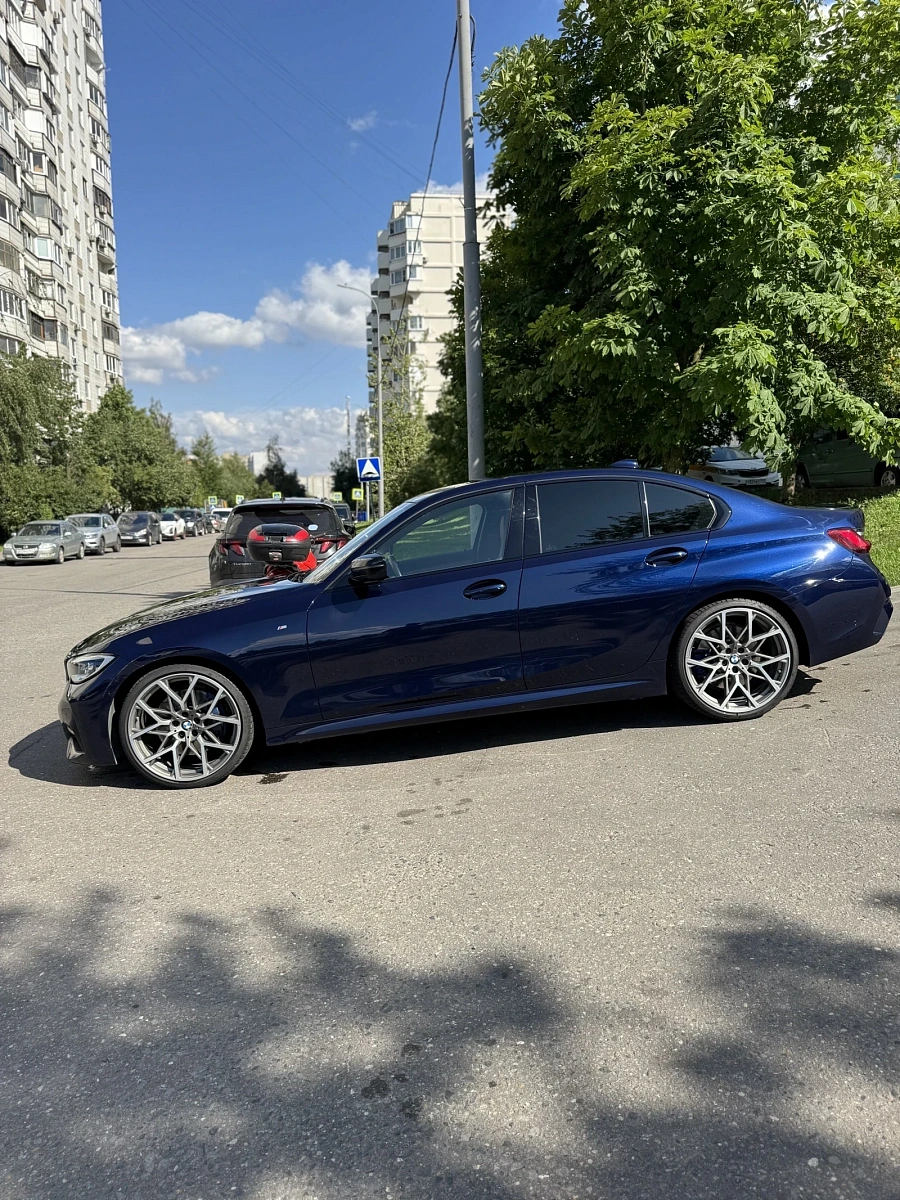 BMW 3 серии, 2019г., полный привод, автомат