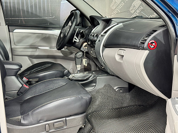 Mitsubishi Pajero Sport, 2010г, полный привод, автомат