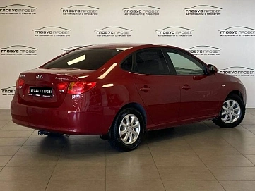 Hyundai Elantra, 2008г, передний привод, механика