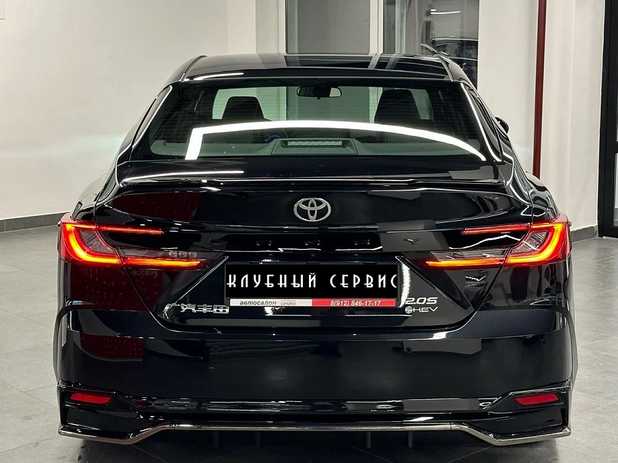 Toyota Camry, 2025г., передний привод, вариатор