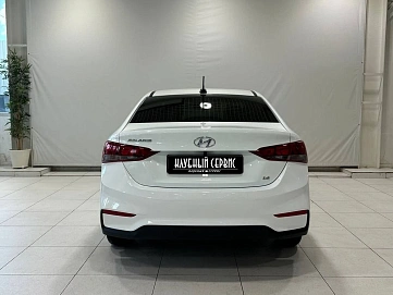 Hyundai Solaris, 2018г, передний привод, автомат