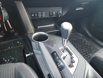 Toyota RAV4, 2014г, передний привод, вариатор