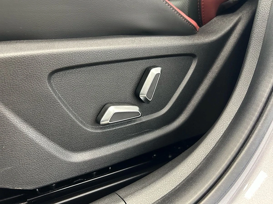 Geely Coolray, 2023г., передний привод, робот