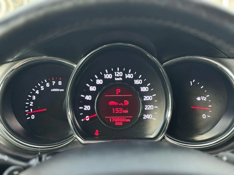 Kia Ceed, 2013г., передний привод, автомат