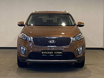 Kia Sorento, 2015г, передний привод, автомат