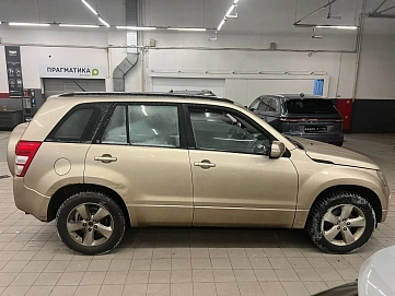 Suzuki Grand Vitara, 2011г, полный привод, автомат