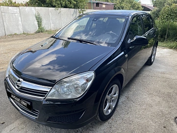 Opel Astra, 2012г, передний привод, робот