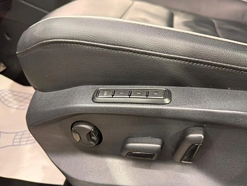 Volkswagen Tiguan, 2018г, полный привод, робот