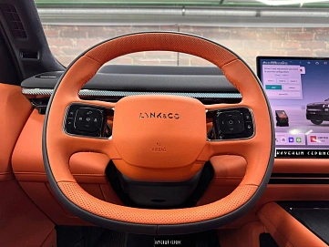 LYNK_&_CO , 2025г., полный привод, автомат