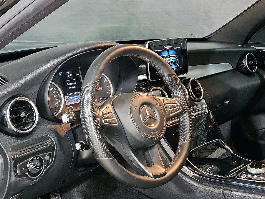 Mercedes-Benz , 2016г., задний привод, автомат
