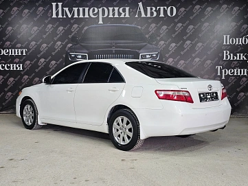 Toyota Camry, 2010г, передний привод, автомат