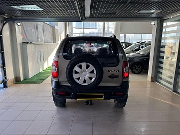 Chevrolet Niva, 2011г, полный привод, механика