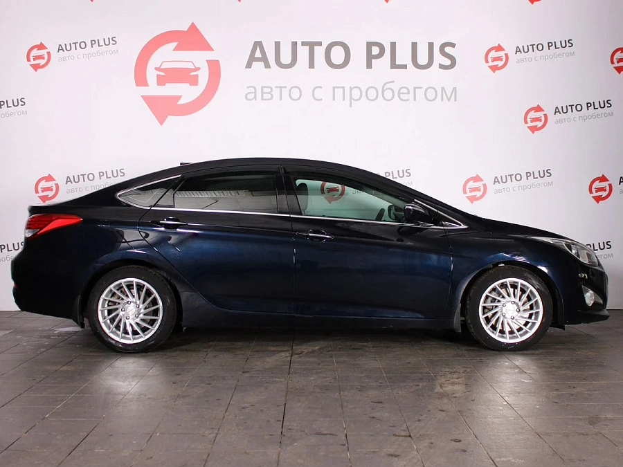 Hyundai i40, 2013г., передний привод, автомат