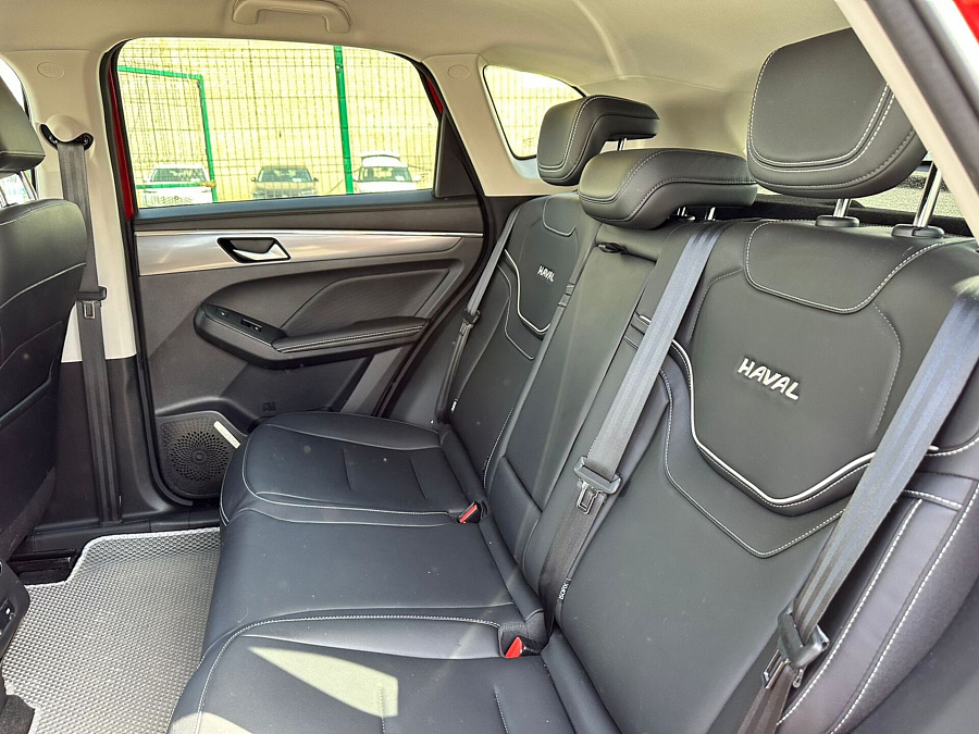Haval Jolion, 2023г., передний привод, робот