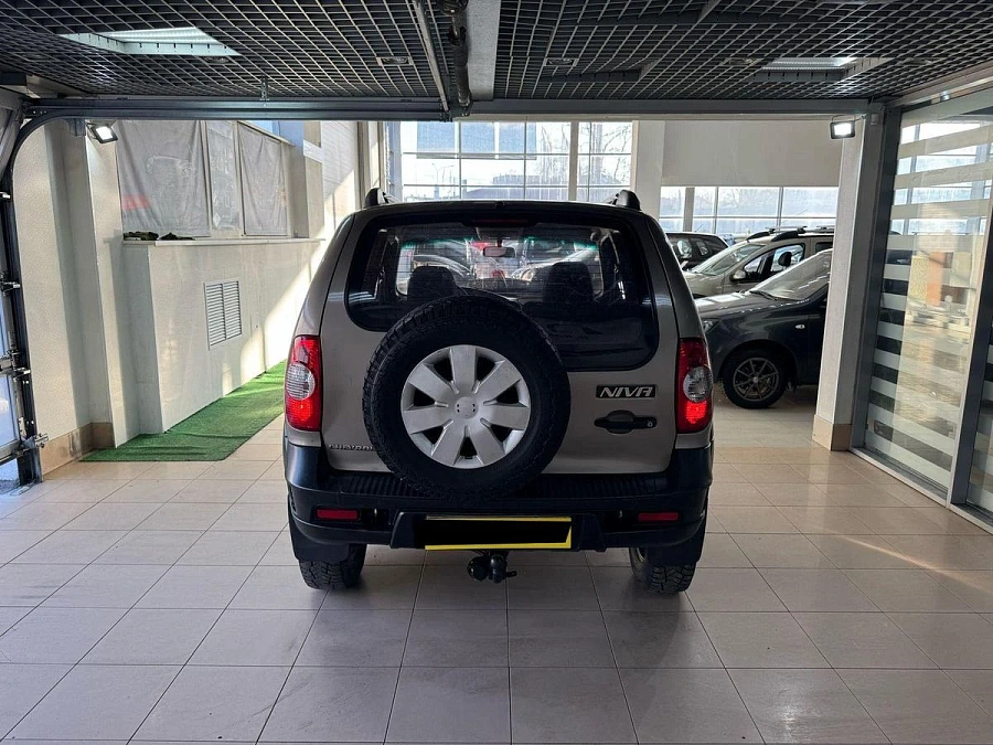 Chevrolet Niva, 2011г., полный привод, механика