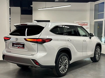 Toyota Highlander, 2025г, полный привод, автомат