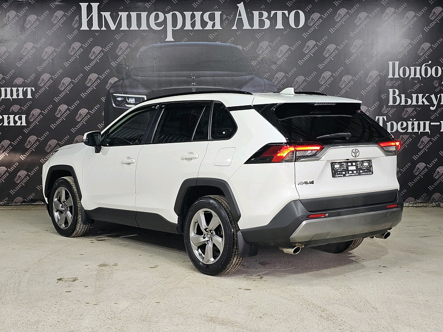 Toyota RAV4, 2019г., передний привод, вариатор