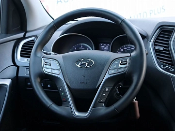 Hyundai Santa Fe, 2015г, полный привод, автомат