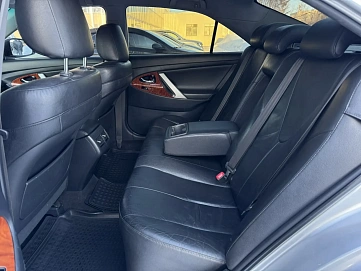 Toyota Camry, 2010г, передний привод, автомат