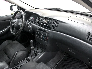 Toyota Corolla, 2004г, передний привод, механика
