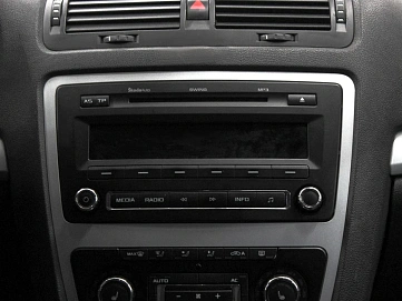 Skoda Octavia, 2011г, передний привод, робот