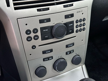 Opel Astra, 2008г, передний привод, робот