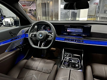 BMW , 2023г., полный привод, автомат