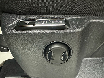 Volkswagen Tiguan, 2019г, полный привод, робот