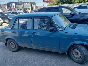 Lada (ВАЗ) 2107, 2003г, передний привод, механика