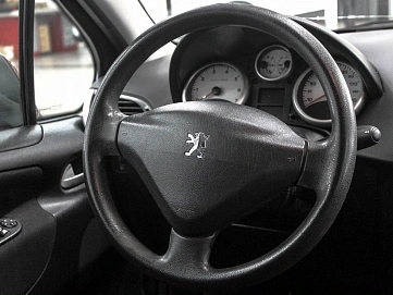 Peugeot 207, 2007г, передний привод, механика
