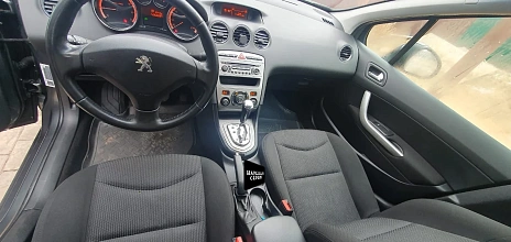 Peugeot 408, 2013г, передний привод, автомат