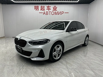BMW 1 серии, 2021г, передний привод, робот